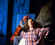 Der schwarze und der weisse Bär Theater Triebwerk